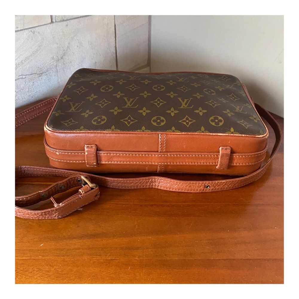 🔥SOLD🔥AUTHENTIC LOUIS VUITTON SAC BANDOULIERE 30 CROSSBODY - Picture 5 of 13
